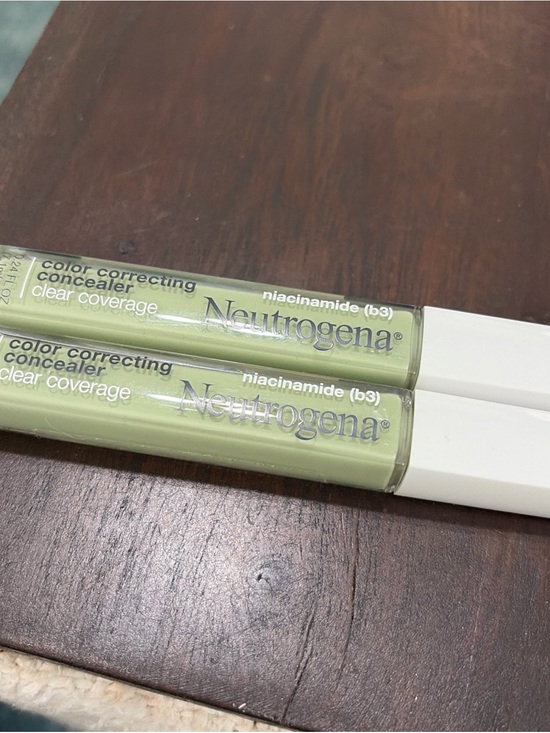 Neutrogena Other - Neutrogena Clear Coverage Color Correcting Concealer- Green - lot of 2